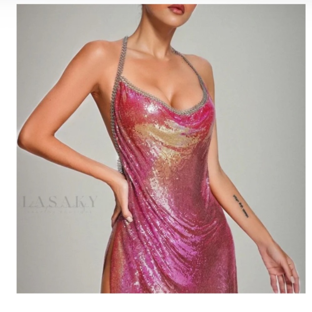 Elegant Pink Gradient Dress